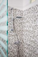 Orizzonte Casesicule, Fantastic Sea View with Balcony and Big Windows,