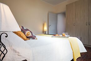 Orizzonte Casesicule, Fantastic Sea View with Balcony and Big Windows,