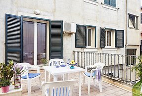 Sabbia1 CaseSicule, Apartment in the City Center and beside the Main S