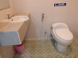 New Wanchai Hotel Pakchong