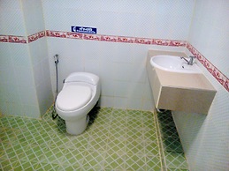 New Wanchai Hotel Pakchong