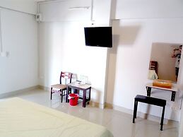 New Wanchai Hotel Pakchong