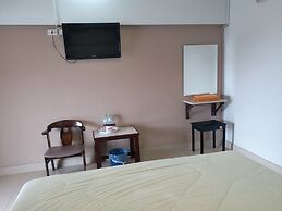 New Wanchai Hotel Pakchong