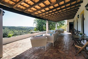 Vale Fuzeiros Nature Guest House