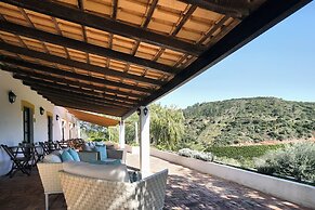 Vale Fuzeiros Nature Guest House