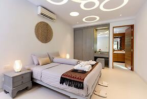 Karon Beach Pool Villa