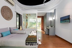 Karon Beach Pool Villa