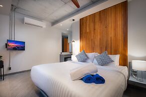 Karon Beach Pool Villa