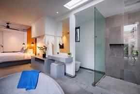 Karon Beach Pool Villa