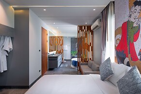 Karon Beach Pool Villa