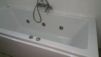 Dream Court Apartment