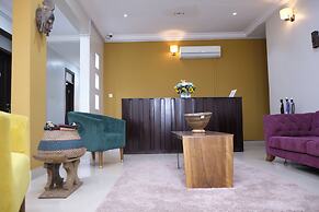 The Highbridge Guest Lodge