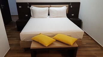 Una Finestra su Monti