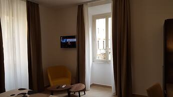 Una Finestra su Monti