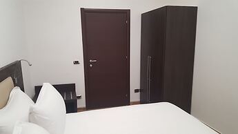 Una Finestra su Monti