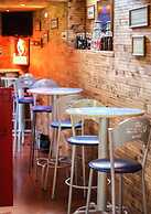Los Vagones Cabañas Restaurante Bar
