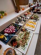 Elmi Suites Beach Hotel - All Inclusive