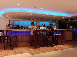 Elmi Suites Beach Hotel - All Inclusive