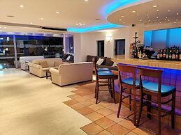 Elmi Suites Beach Hotel - All Inclusive