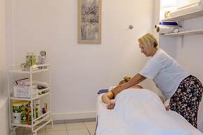 Elmi Suites Beach Hotel - All Inclusive