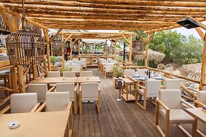 Elmi Suites Beach Hotel - All Inclusive