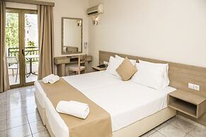 Elmi Suites Beach Hotel - All Inclusive