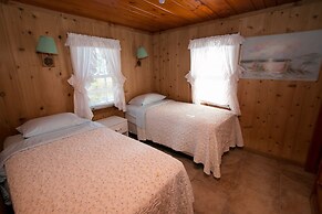 Outer Banks Motel - Village Accommodations