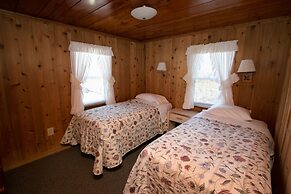 Outer Banks Motel - Village Accommodations