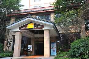 Emeishan Grand Hotel