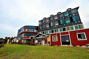 Windmill & Sea Pension