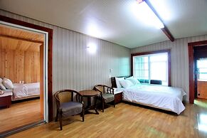 Windmill & Sea Pension