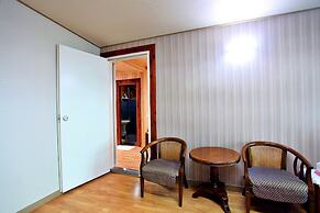 Windmill & Sea Pension