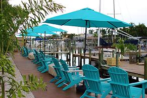 Latitude 26 Waterfront Boutique Resort - Fort Myers Beach