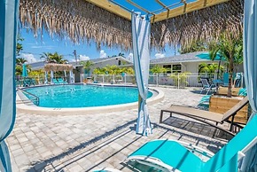Latitude 26 Waterfront Boutique Resort - Fort Myers Beach