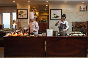 Champton Hanoi Hotel