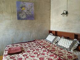 Happy House Backpacker - Hostel