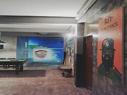 Happy House Backpacker - Hostel