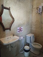 Happy House Backpacker - Hostel