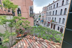 Residenza de l'Osmarin Suites