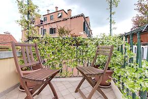 Residenza de l'Osmarin Suites