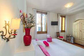 Residenza de l'Osmarin Suites