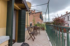 Residenza de l'Osmarin Suites