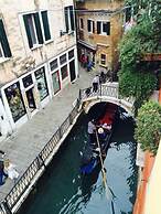 Residenza de l'Osmarin Suites