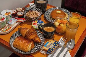 Hotel La Perle Montparnasse