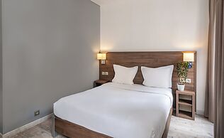Hotel La Perle Montparnasse