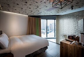 Calligraphy Greenway Hotel