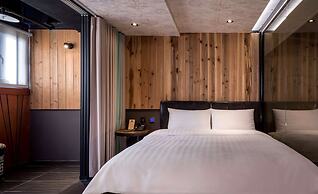 Calligraphy Greenway Hotel