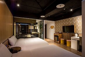 Calligraphy Greenway Hotel