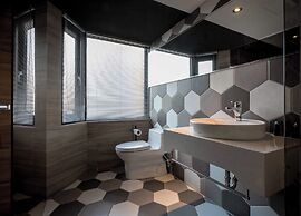 Calligraphy Greenway Hotel