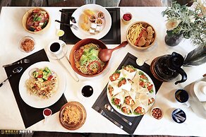 Calligraphy Greenway Hotel